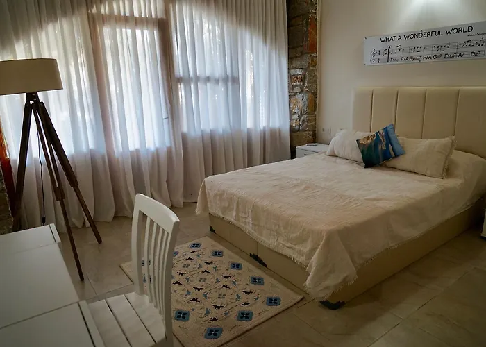 Piano - Adults Only Hotel *